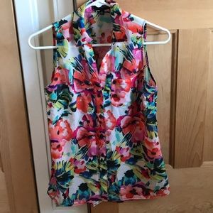 Floral sleeveless blouse